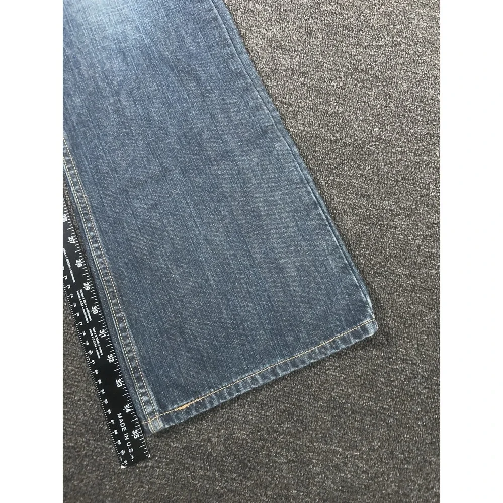 Levis thanks taking